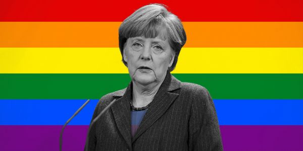 Haber | MERKEL HKMETNDEN TRKYEDEK LGBT+LERE DESTEK